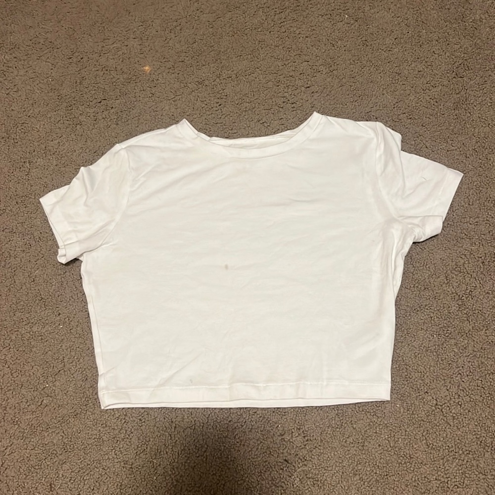 white cropped tee from target